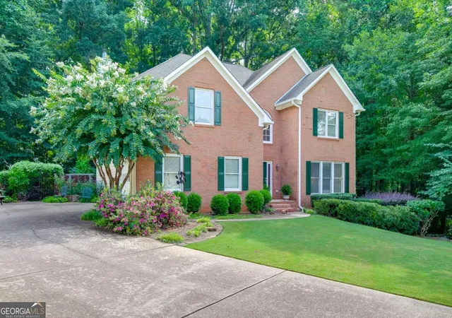 2nd image of 651 Sweetfern Ln, Sugar Hill, GA 30518 | MLS# 10826441