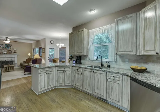 5th image of 651 Sweetfern Ln, Sugar Hill, GA 30518 | MLS# 10826441