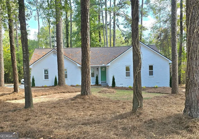 Photo 1 of Single family home for sale at 8198 Tupelo Trl, Jonesboro, GA 30236 | MLS# 10880744 | Listing updated on 2026-10-28