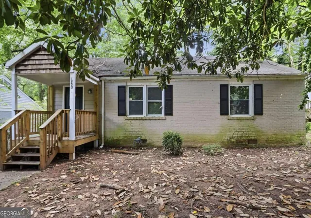 Photo 1 of Single family home for sale at 1800 Oakmont Dr Nw, Atlanta, GA 30314 | MLS# 10830106 | Listing updated on 2026-09-13