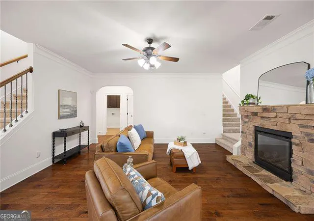 Photo 2 of Single family home for sale at 459 Fairway Dr, Acworth, GA 30101 | MLS# 10776206 | Listing updated on 2026-07-01