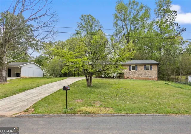 1st image of 3570 Briar Dr, Lithia Springs, GA 30122 | MLS# 10808924