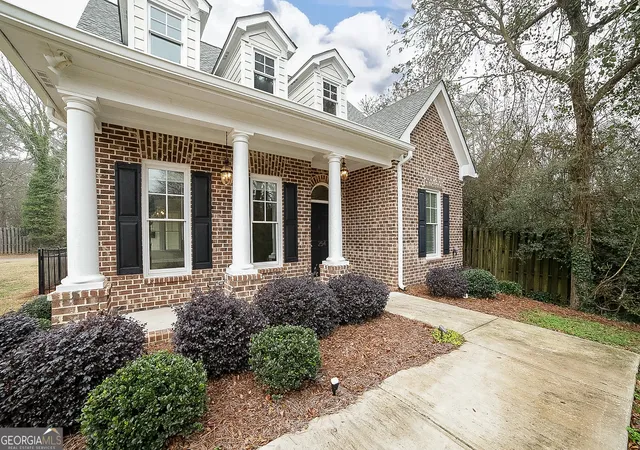 Photo 2 of Sale Pending at 254 Pointe Pl, Athens, GA 30605 | MLS# 10666692 | Listing updated on 2026-03-04