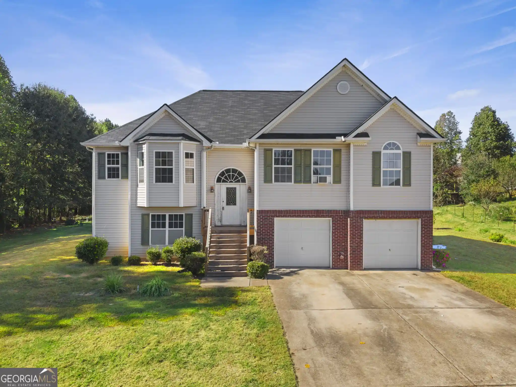 Sale Pending at 152 Steven Meadows Trl, Douglasville, GA 30134 | MLS# 10878527 | Listing updated on 2026-10-29
