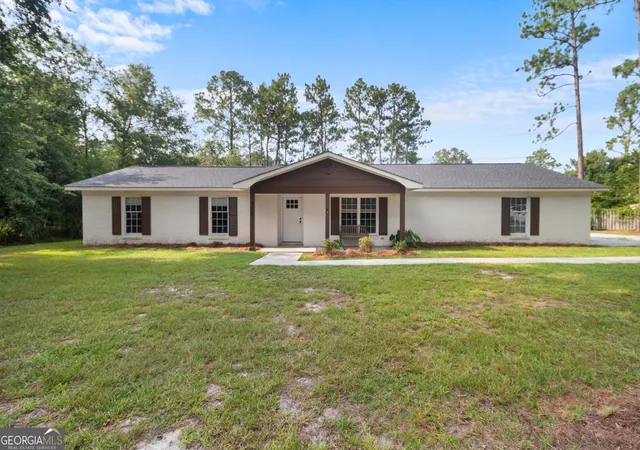 2nd image of 605 Honeysuckle Ln, Statesboro, GA 30458 | MLS# 10819132