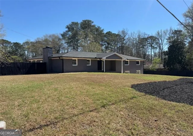 Photo 1 of Single family home for sale at 3900 Westmoreland Dr, Kennesaw, GA 30144 | MLS# 10880706 | Listing updated on 2026-10-28