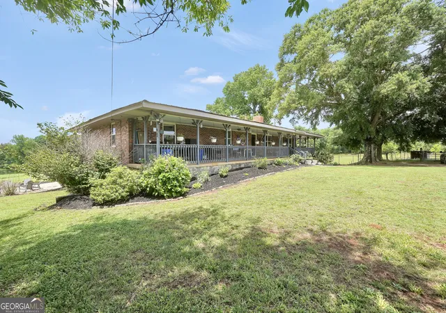 Photo 2 of Single family home for sale at 876 Simpson Mill Rd, Locust Grove, GA 30248 | MLS# 10782875 | Listing updated on 2026-09-30