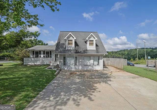 1st image of 202 Mill Creek Rd, Woodstock, GA 30188 | MLS# 10808995
