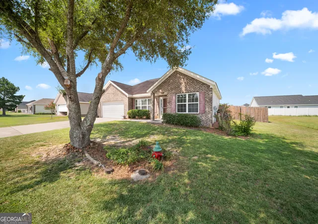 Photo 3 of Sale Pending at 9044 Whispering Pines Blvd, Statesboro, GA 30458 | MLS# 10815044 | Listing updated on 2026-09-15