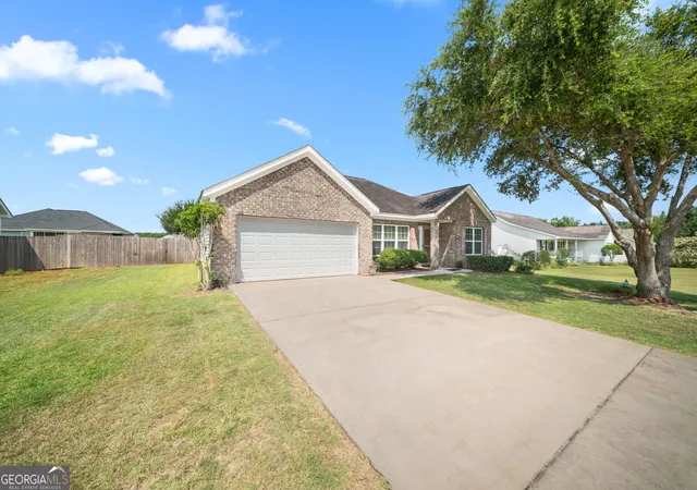 Photo 3 of Sale Pending at 9044 Whispering Pines Blvd, Statesboro, GA 30458 | MLS# 10815044 | Listing updated on 2026-09-15
