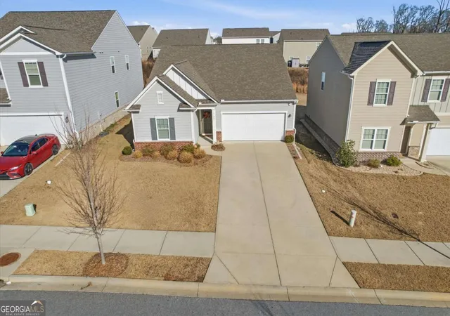 2nd image of 71 Carnaby St, Winder, GA 30680 | MLS# 10806592