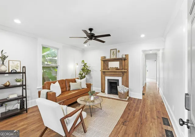 Photo 3 of Single family home for sale at 2158 Wingate St Sw, Atlanta, GA 30310 | MLS# 10819569 | Listing updated on 2026-08-23