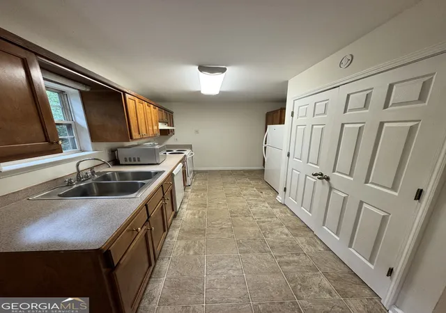 2nd image of 16 Gold Spur, Dahlonega, GA 30533 | MLS# 10813761