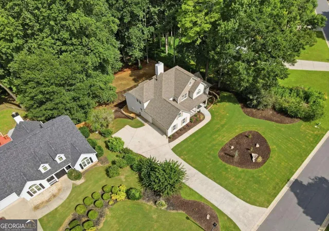 Photo 3 of Single family home for sale at 9370 Eagles Landing Dr, Gainesville, GA 30506 | MLS# 10824466 | Listing updated on 2026-09-27