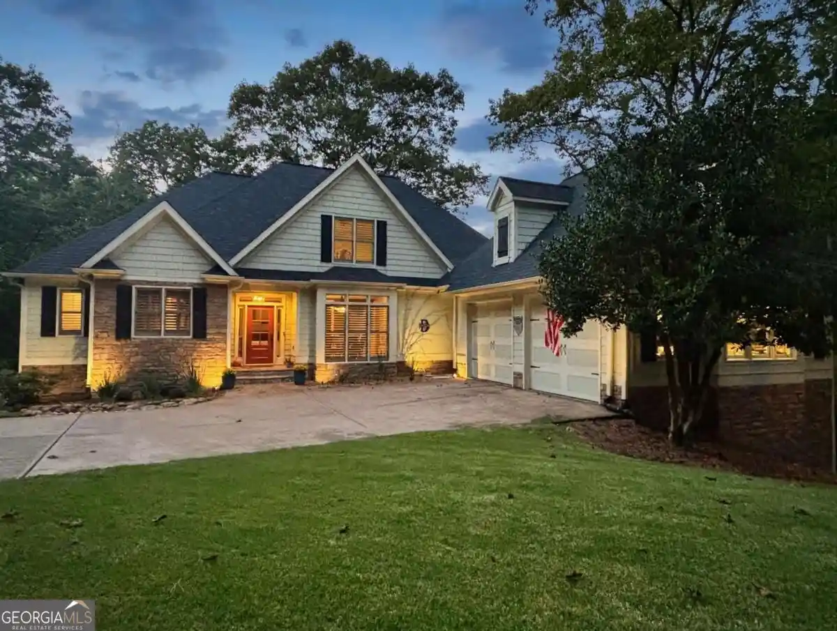 Photo 1 of Single family home for sale at 568 Cherokee Dr S, Waleska, GA 30183 | MLS# 10873890 | Listing updated on 2026-10-30