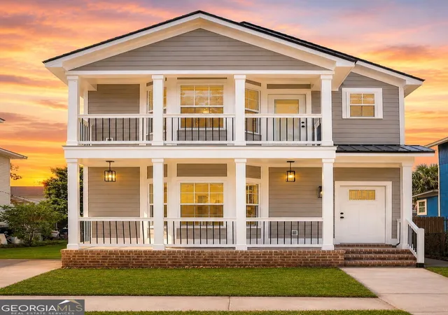 Photo 2 of Single family home for sale at 615 E 38th St, Savannah, GA 31401 | MLS# 10820823 | Listing updated on 2026-09-11