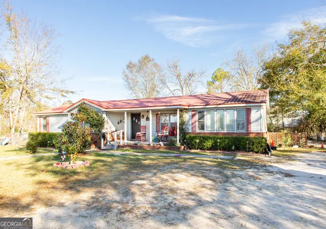 Homes for sale in Alma, GA | 822 S Ware St, Alma, GA 31510 | MLS# 10770865