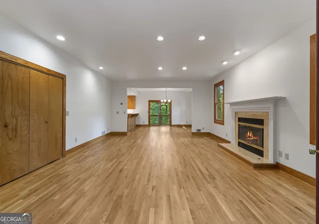 Photo 4 of Single family home for sale at 3886 Harts Ml Ln, Brookhaven, GA 30319 | MLS# 10815074 | Listing updated on 2026-08-12