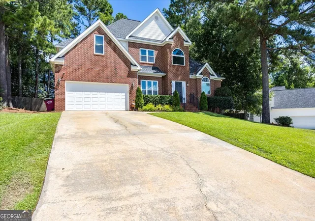 Photo 2 of Sale Pending at 559 Edgefield Way, Macon, GA 31210 | MLS# 10823745 | Listing updated on 2026-08-20
