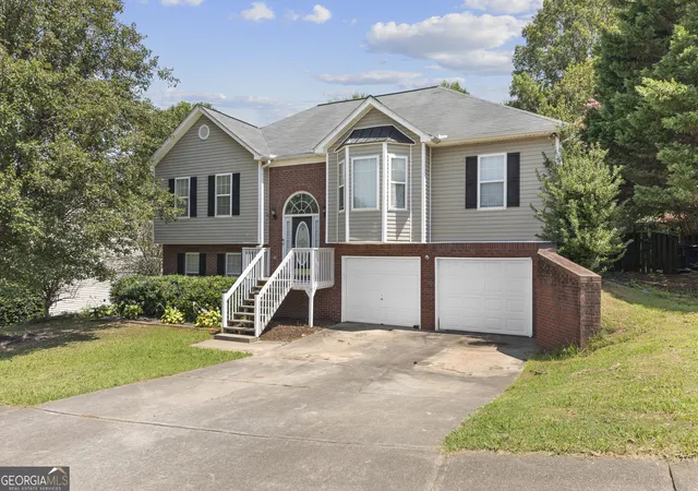 Photo 2 of Single family home for sale at 3161 Keenly Ives Ct, Buford, GA 30519 | MLS# 10835200 | Listing updated on 2026-09-11