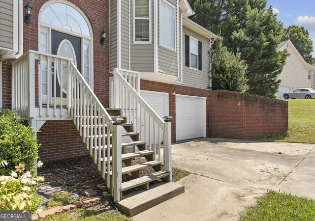 Photo 3 of Single family home for sale at 3161 Keenly Ives Ct, Buford, GA 30519 | MLS# 10835200 | Listing updated on 2026-09-11