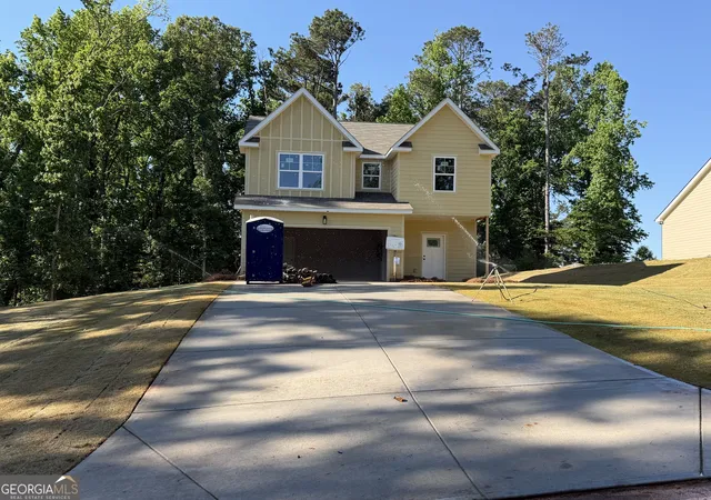 Photo 1 of Sale Pending at 1529 Cabin Creek Trl, Griffin, GA 30223 | MLS# 10740359 | Listing updated on 2026-09-10