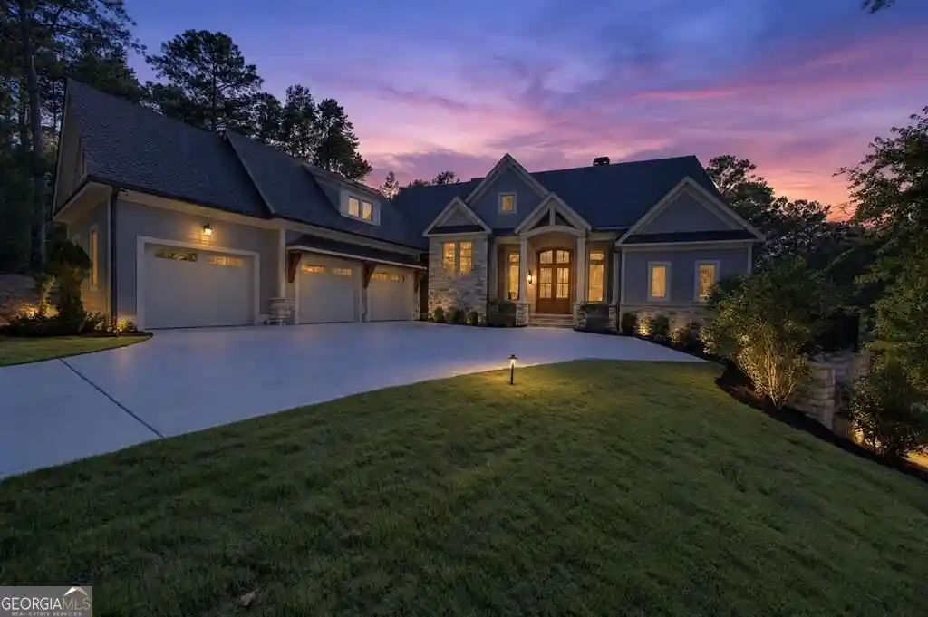 Photo 1 of Mansion for sale at 1100 Fox Bnd, Greensboro, GA 30642 | MLS# 10857920 | Listing updated on 2026-10-16