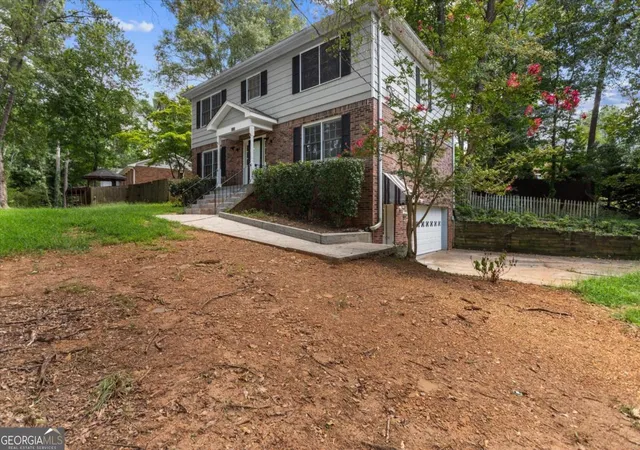 2nd image of 3722 Southgate Dr Sw, Lilburn, GA 30047 | MLS# 10828615