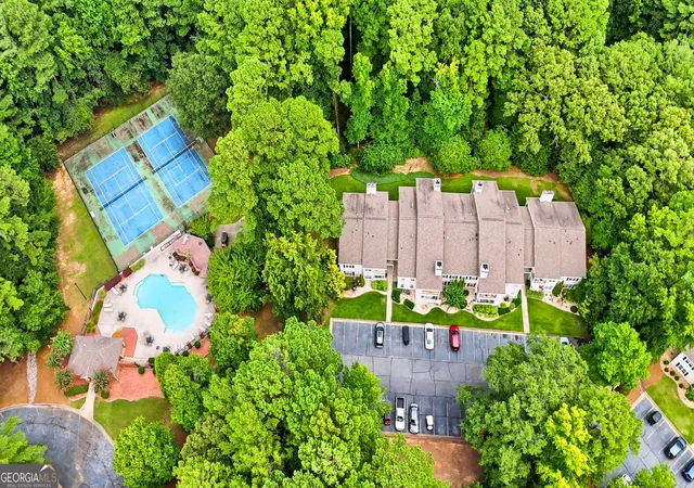 3rd image of 825 Ridgefield Dr, Peachtree City, GA 30269 | MLS# 10827245
