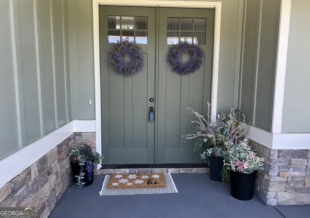 Photo 2 of Sale Pending at 13 Cranford Cir, Cartersville, GA 30120 | MLS# 10833991 | Listing updated on 2026-09-03