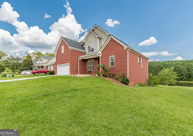 3rd image of 25 Westmoreland Lake Dr, Buchanan, GA 30113 | MLS# 10810504