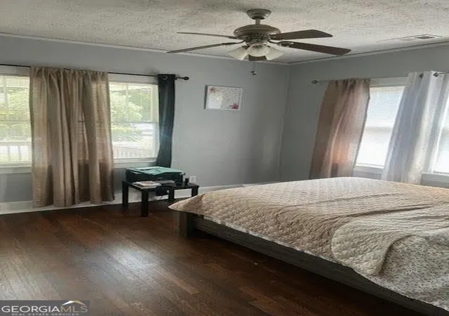 Listing Photo 2 - Condo for sale in building located at 607 N Ave, Atlanta, GA 30354 - Unit #