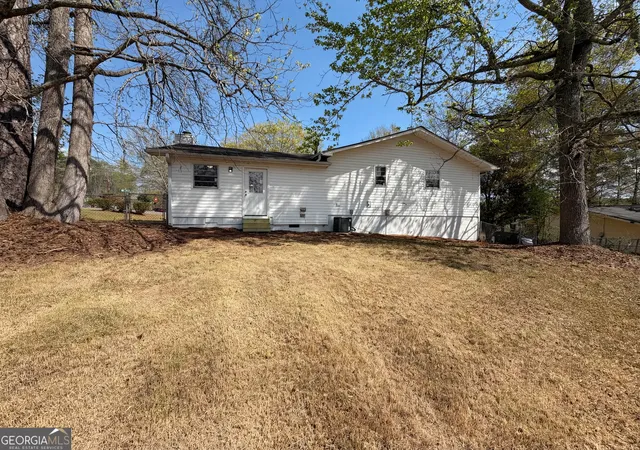 Photo 4 of Single family home for sale at 2405 Eric Ln, Douglasville, GA 30135 | MLS# 10721971 | Listing updated on 2026-09-13