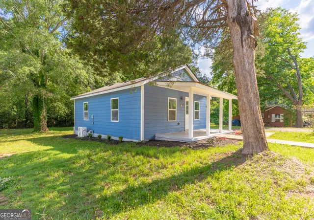 Photo 2 of Single family home for sale at 808 Davis St, Monroe, GA 30655 | MLS# 10785682 | Listing updated on 2026-09-25