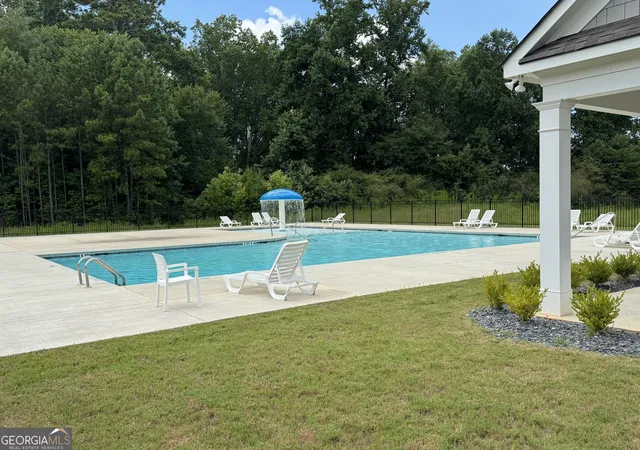 Photo 3 of Single family home for sale at 402 Sweetwood Ct, Lagrange, GA 30241 | MLS# 10827448 | Listing updated on 2026-08-31