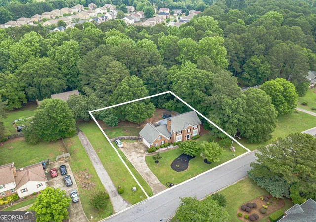 Photo 2 of Single family home for sale at 3316 Classic Dr, Snellville, GA 30078 | MLS# 10813446 | Listing updated on 2026-08-27