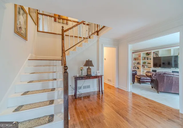 Photo 4 of Single family home for sale at 3316 Classic Dr, Snellville, GA 30078 | MLS# 10813446 | Listing updated on 2026-08-27