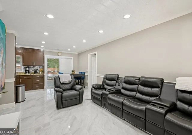 5th image of 5950 Springview Dr, Forest Park, GA 30297 | MLS# 10572650