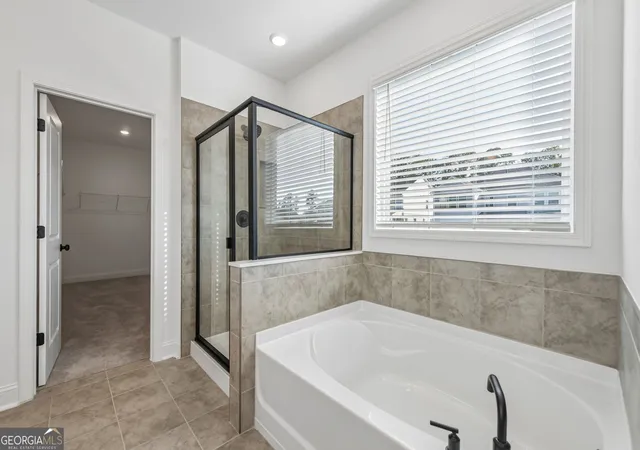 Photo 3 of Single family home for sale at 1623 Caldwell Bnd Ln, Dacula, GA 30019 | MLS# 10828275 | Listing updated on 2026-09-18