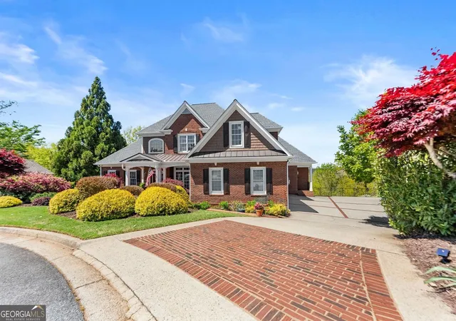 Photo 1 of Single family home for sale at 3738 Wavespray Ct, Gainesville, GA 30506 | MLS# 10733008 | Listing updated on 2026-08-10