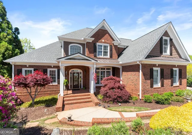 Photo 4 of Single family home for sale at 3738 Wavespray Ct, Gainesville, GA 30506 | MLS# 10733008 | Listing updated on 2026-08-10