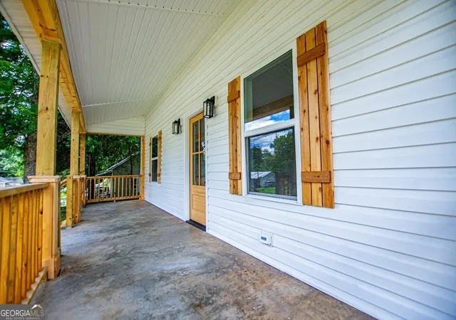 Homes for sale in Carrollton, GA | 115 Pine St, Carrollton, GA 30117 | MLS# 10793166