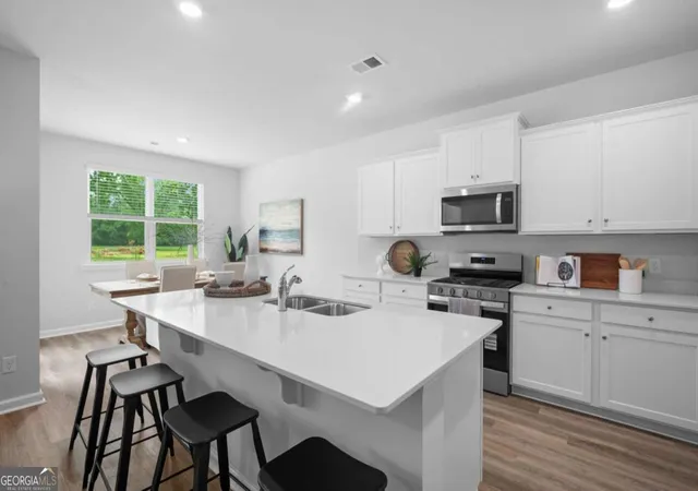 Photo 2 of Single family home for sale at 133 Fernhill Dr, Statesboro, GA 30461 | MLS# 10810578 | Listing updated on 2026-08-28