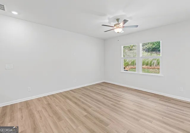 Photo 3 of Sale Pending at 3088 Orwell Dr, Gainesville, GA 30507 | MLS# 10731963 | Listing updated on 2026-08-27