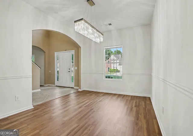 Photo 3 of Single family home for sale at 6316 Polar Fox Ct, South Fulton, GA 30296 | MLS# 10836621 | Listing updated on 2026-09-19