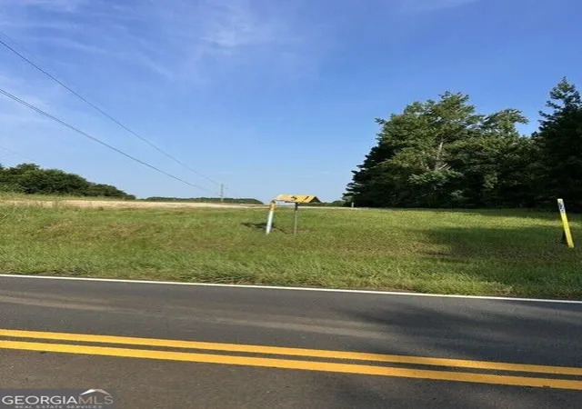 Photo 3 of Sale Pending at 806 Pea Ridge Rd, Juliette, GA 31046 | MLS# 10832800 | Listing updated on 2026-09-17
