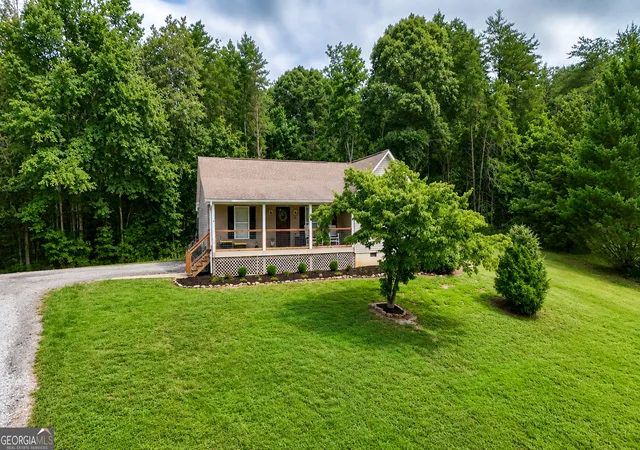 35th image of 39 E Point Dr, Dahlonega, GA 30533 | MLS# 10827046