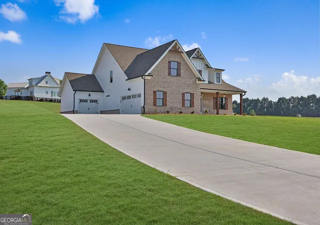 Photo 1 of Single family home for sale at 3601 Fannie Thompson Rd, Monroe, GA 30656 | MLS# 10782846 | Listing updated on 2026-09-12