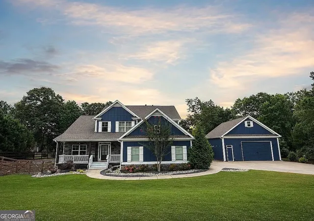 Single family home for sale at 532 Black Horse Cir, Canton, GA 30114 | MLS# 10804782