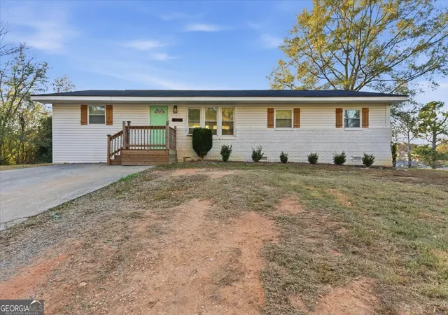 Homes for sale in Adairsville, GA | 121 Ripley Ave, Adairsville, GA 30103 | MLS# 10798316